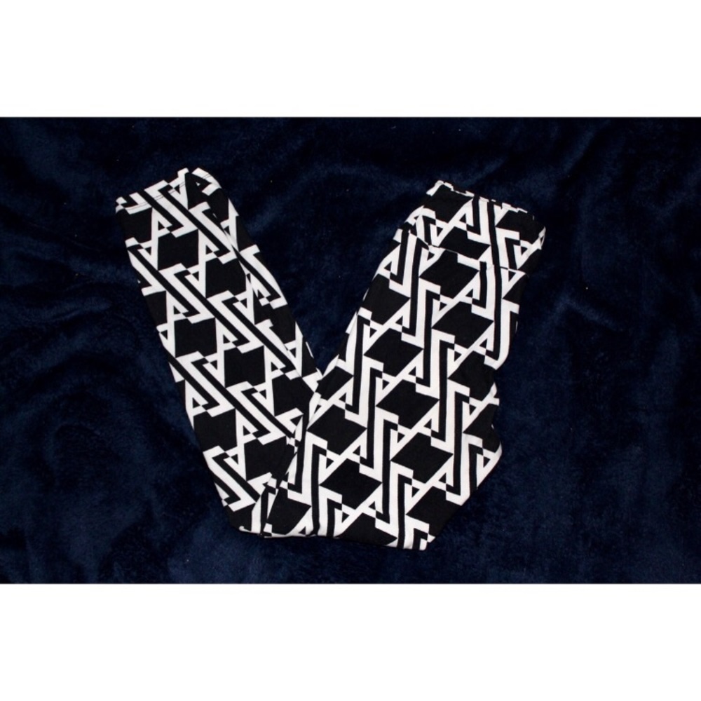 LuLaRoe TWEEN Black And White Leggings